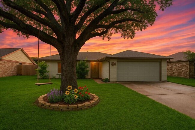 Photo - 30307 Thorsby Dr House
