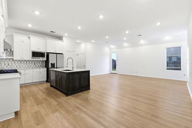 Photo - 3057 Pensacola Dr