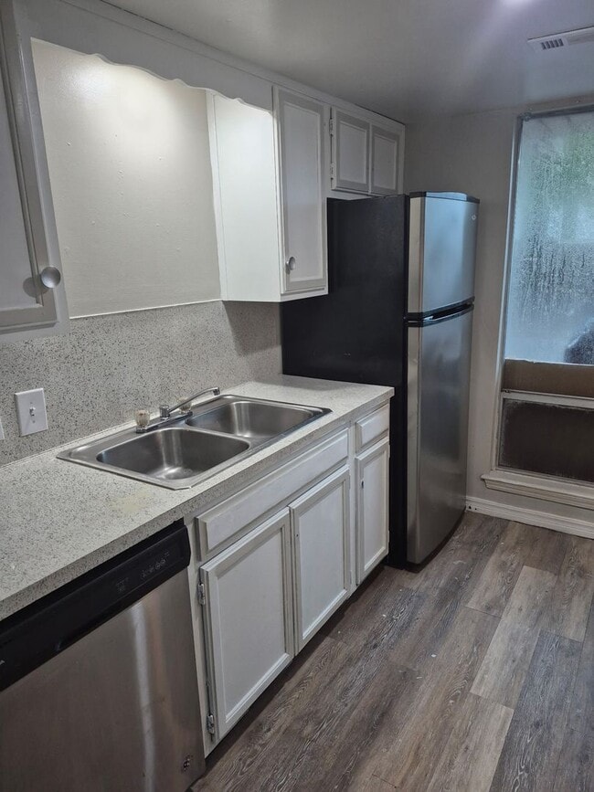Building Photo - 5110 S Delaware Pl Unit 1