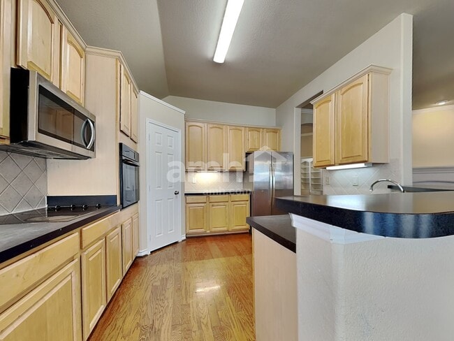 Photo - 989 Dogwood Ln