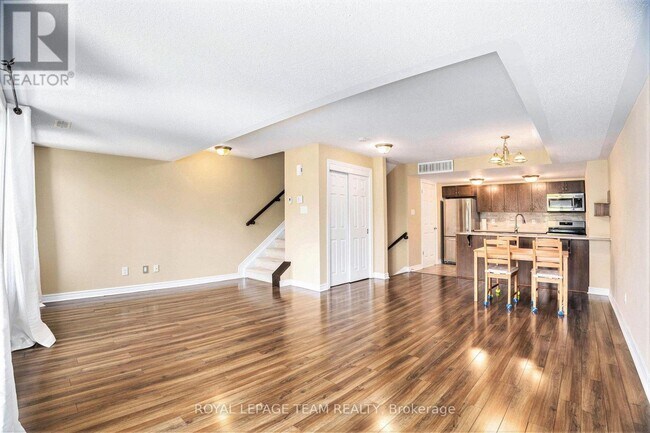 Photo - 283 Titanium Private