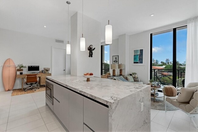 Photo - 1030 15th St Unidad PH3