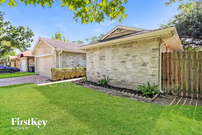 Photo - 1023 Huntington Dr