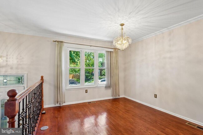 Photo - 2313 Westport Ln