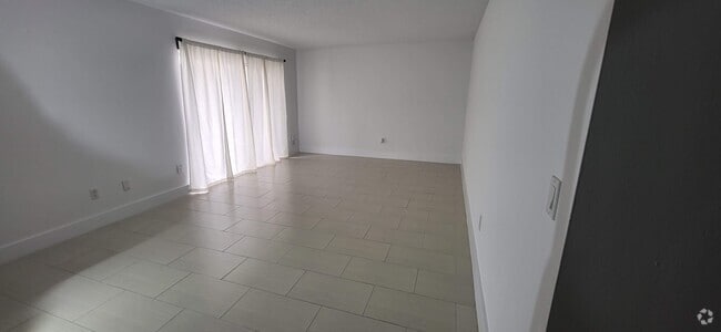 Building Photo - 7747 SW 86th St Unit D 304 Rental