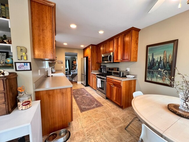 Photo - 1N261 Stacy Ct