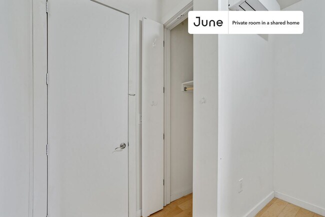 Photo - Room in Shared 4 bed/2 bath home Unit 3B