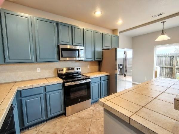 2560 Obsidian Forest View
