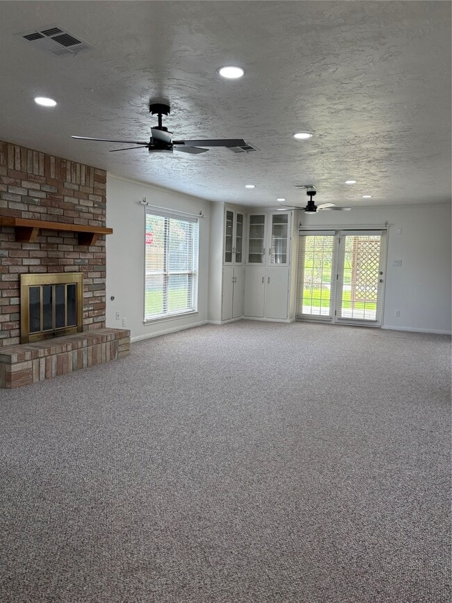 Building Photo - 1401 Andover Ln Rental