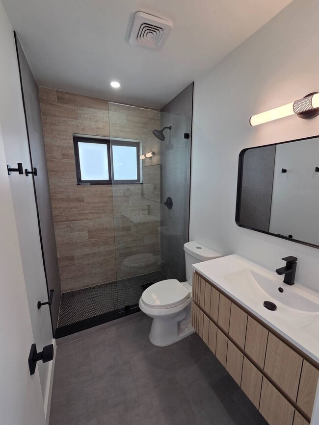 141 W 31st St