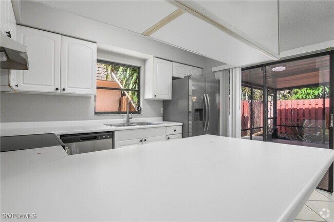 Building Photo - 17989 San Juan Ct SE Unit 4 Rental
