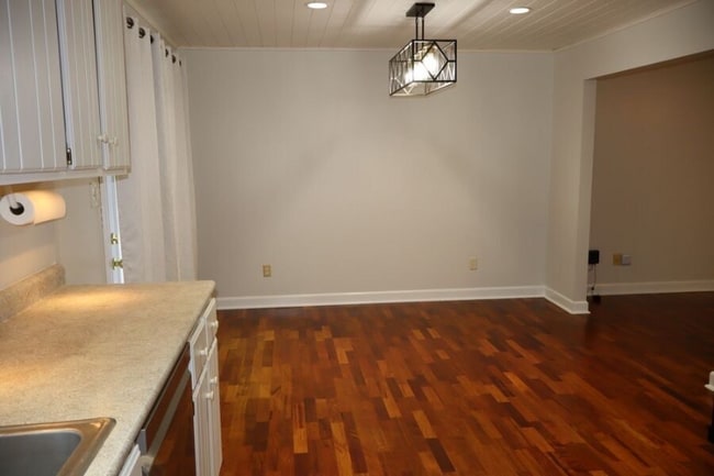 Photo - 3809 W Rollins Rd