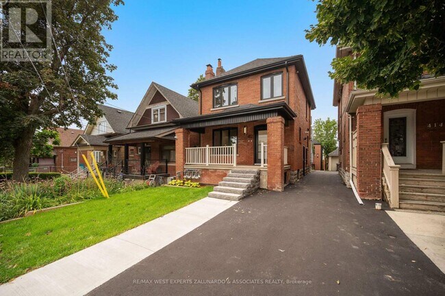 Photo - 412 Glenholme Ave