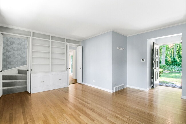 Photo - 381 Wilson St