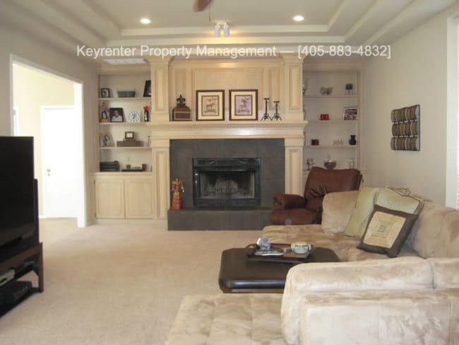 Photo - 12100 Blueway Ave