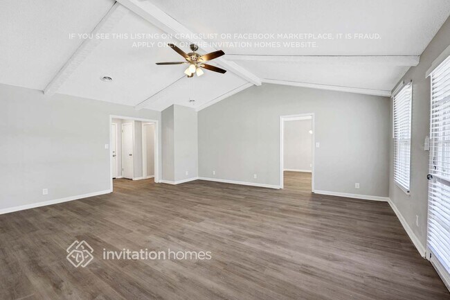 Photo - 112 Lake Terrace Cir