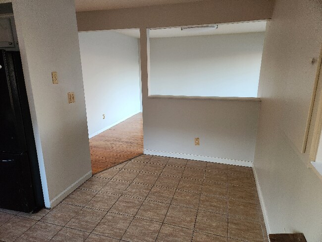 Photo - 6557 Colonial St