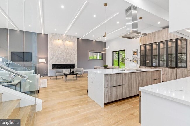 Photo - 3554 Military Rd