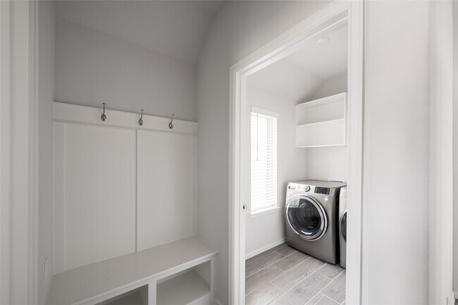 Photo - 10402 Cecilia Star Ln