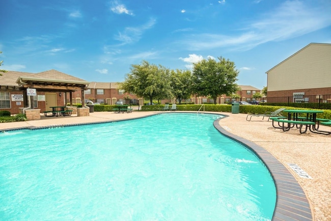 Photo - Heather Lane & Tiffany Square Apartments