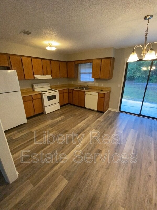 Photo - 129 Deann Dr