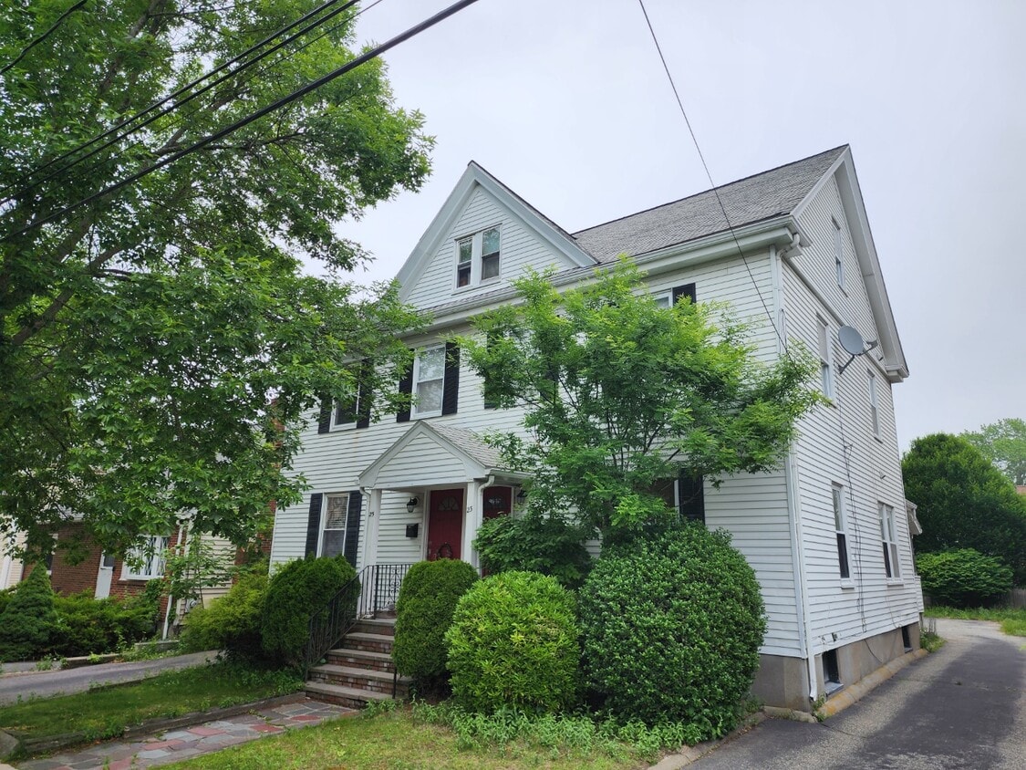Photo - 25 Baker St (Belmont, MA)