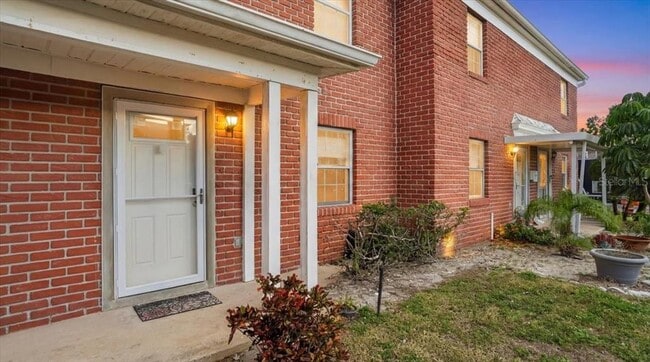 Building Photo - 8511 12th Way N Unit A