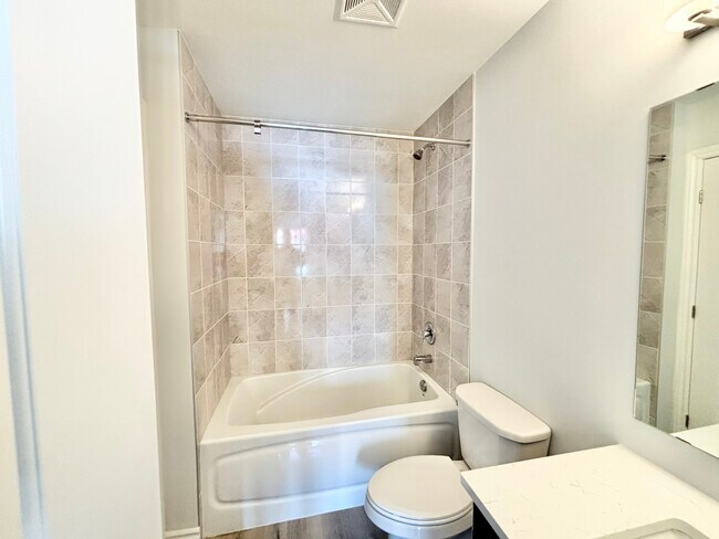 Photo - 1 BED - 1 BATH - OTTAWA - CONDO Unit 217