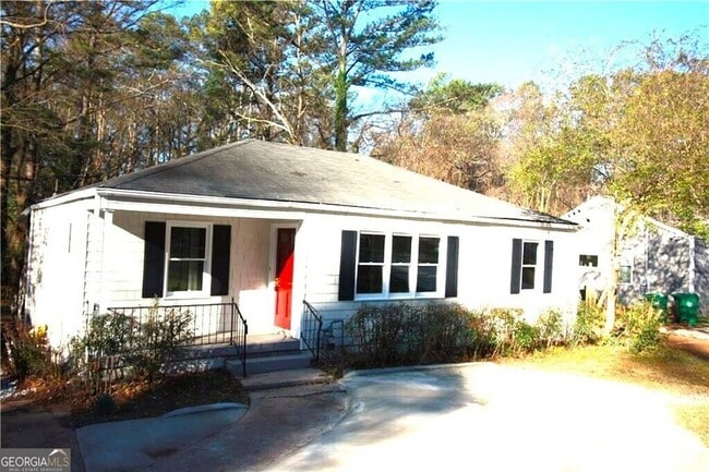 Building Photo - 1040 Shepherds Ln NE Rental