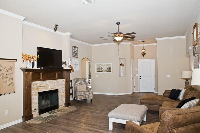 Photo - 3913 Caraway Ln