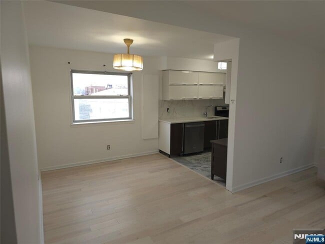 Photo - 6715 Polk St Unidad 7