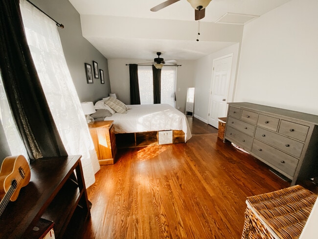 Photo - 805 Mountain Creek Rd Unit Main House