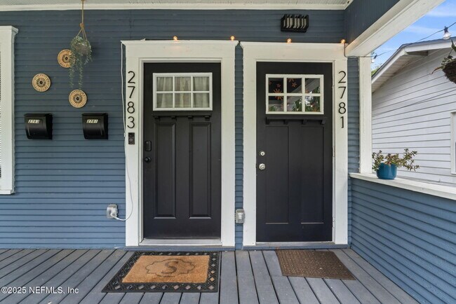 Photo - 2781 College St