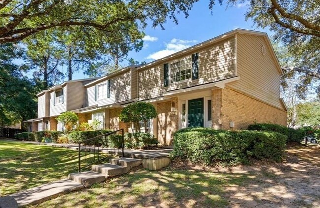 Building Photo - 6701 Dickens Ferry Rd Unit 103 Rental
