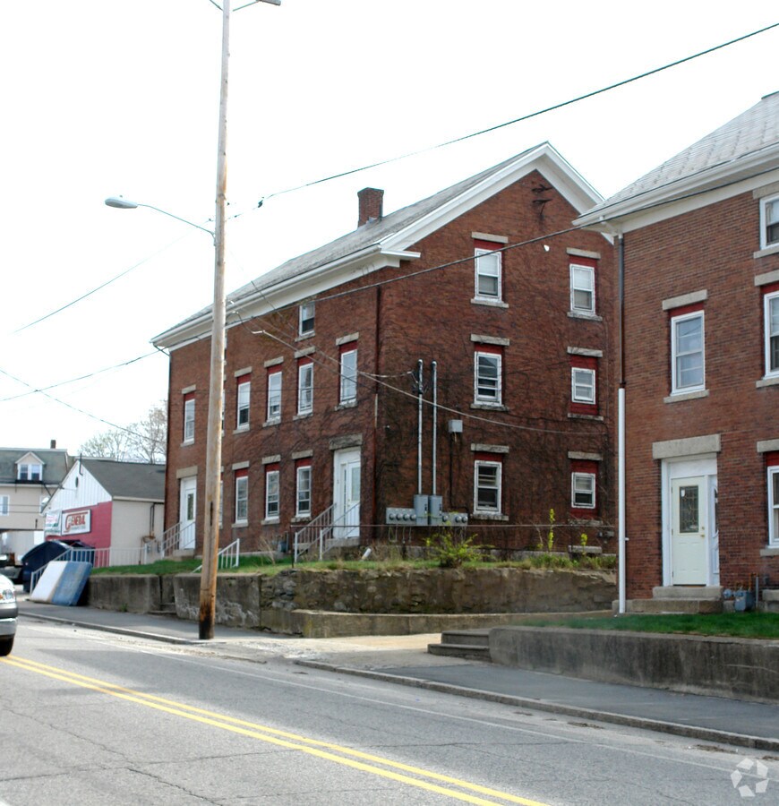 Photo - 650-656 N Main St