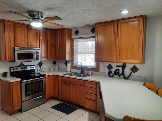 Photo - 144 Brentwood Dr