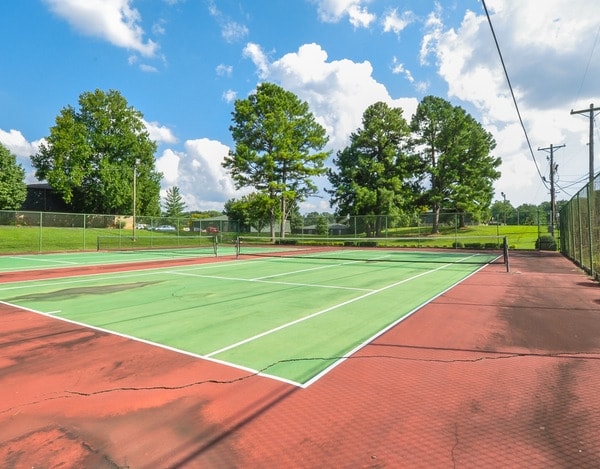 Tennis Court - Regency Square Apartments