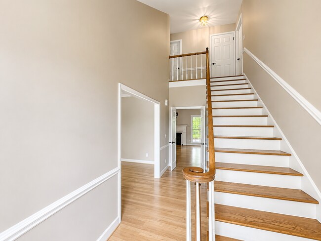 Photo - 202 Mallowrose Ln