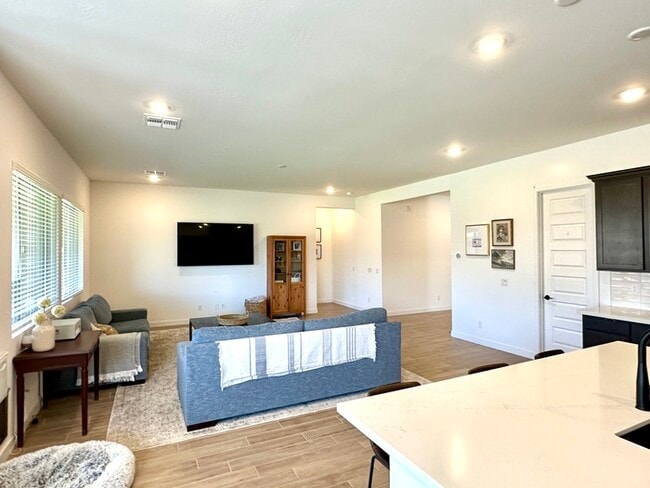 Photo - Fantastic "Holly" floor plan in Bella Vista Farms