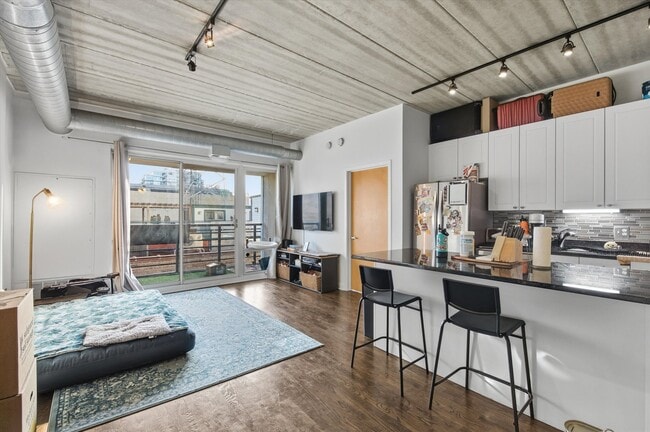 Photo - 1440 S Michigan Ave Unit 415