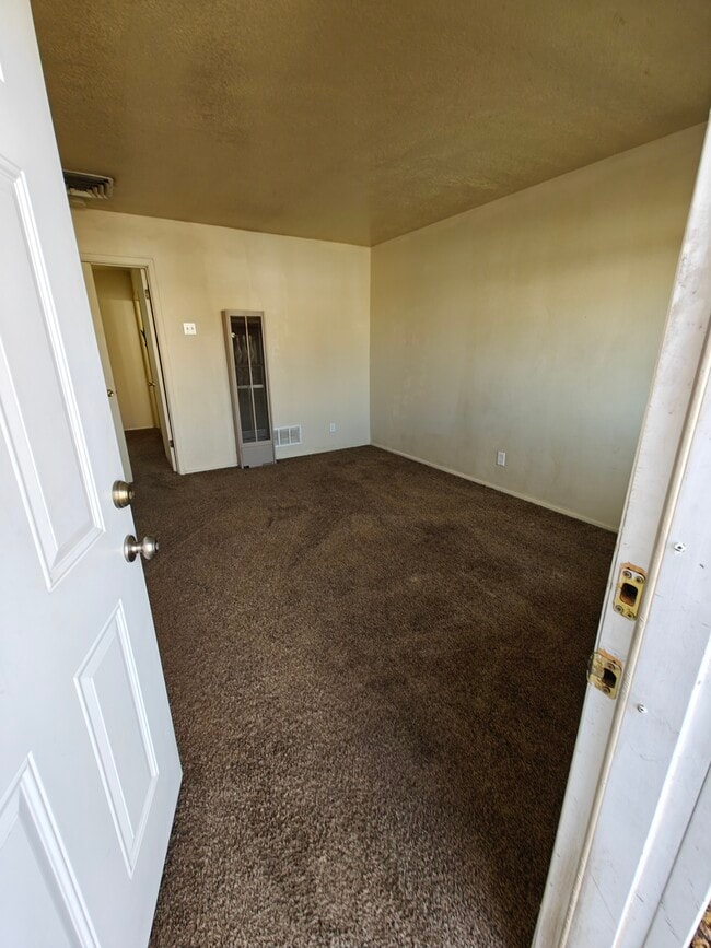 Photo - 3220 Wellesley Ct NE Unidad #3