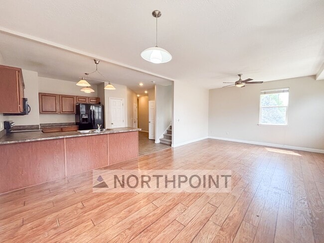 Photo - 3 Bed 2 Bath townhome near Jordan River Park!