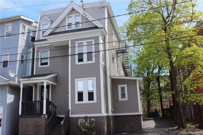 Building Photo - 69 Academy St Unit C