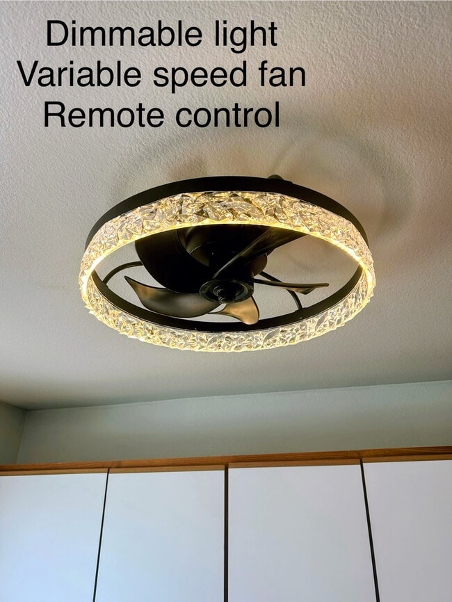Kitchen light and fan - 5811 Whitnall Hwy Unit B