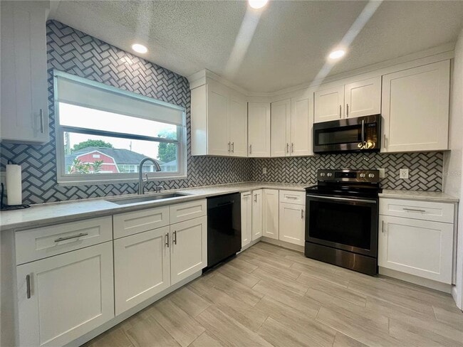 Photo - 2107 E Atmore Cir