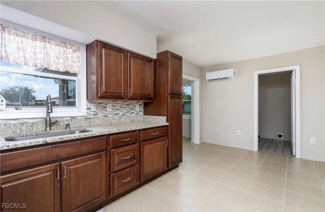 Photo - 12937 Fourth St