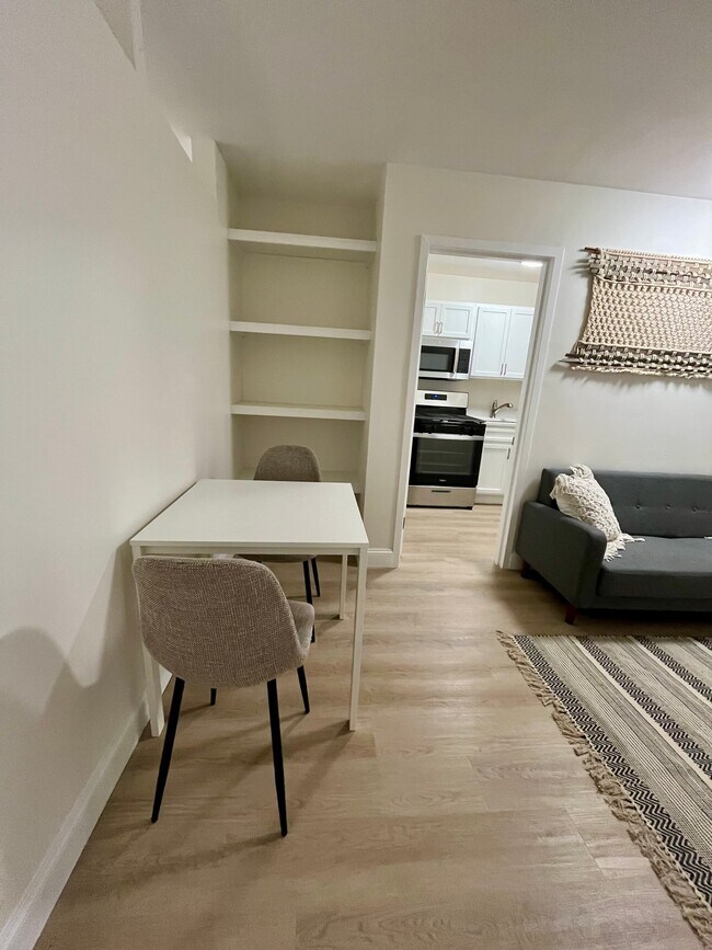 Photo - 2401 H St NW Unit 807