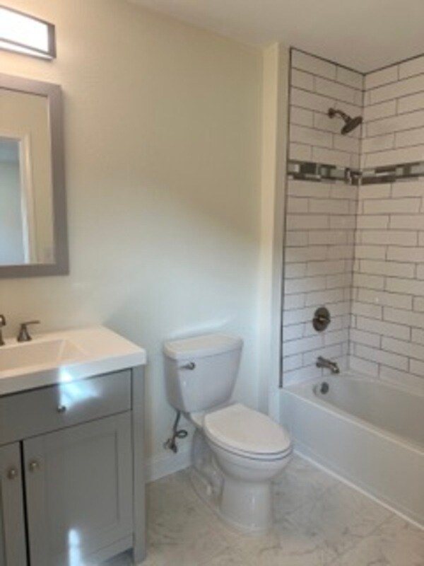 310 68th St SE Condo For Rent in Charleston, WV