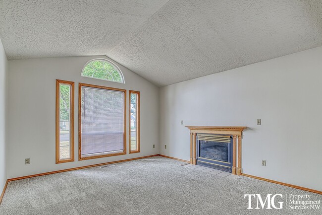 Photo - 2611 NE 99th Ave