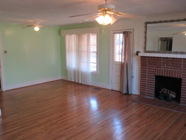 Photo - Home for Rent In Lincolnton